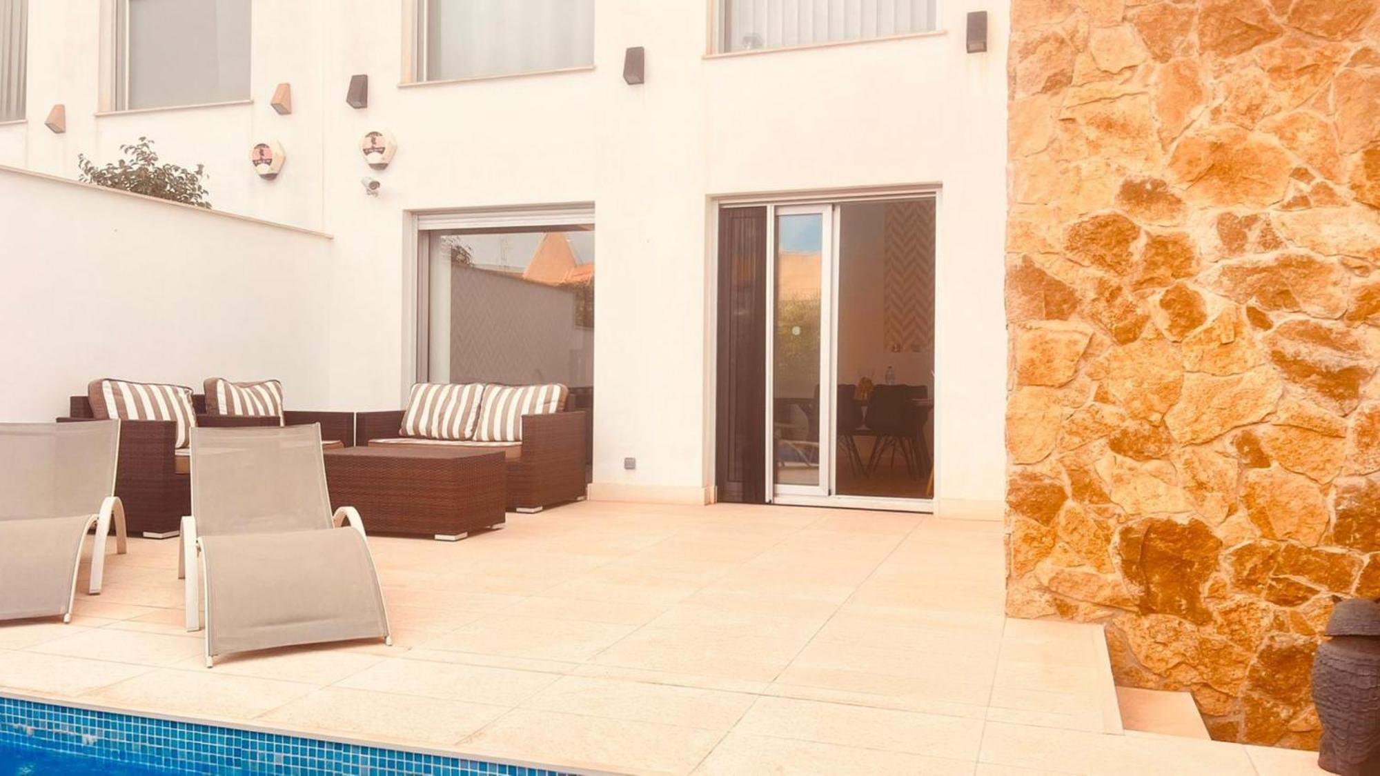 Luxury Villa Torrevieja With Swimmingpool المظهر الخارجي الصورة